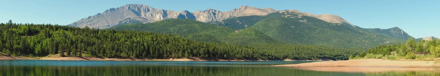 Colorado Springs mountain range.