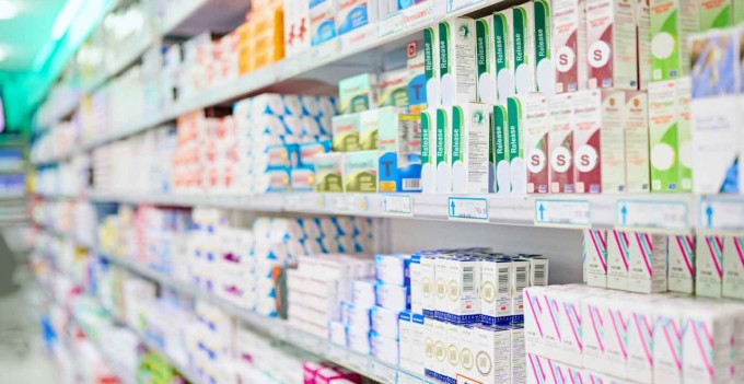 States, Pharmacies Expand Access to Opioid Reversal Drug Naloxone