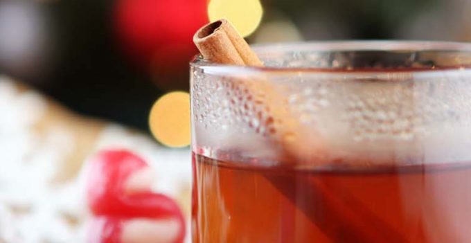 8 Sober Drink Ideas for the Holiday Season
