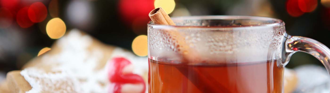 Hot holiday beverage